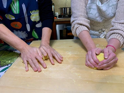 Home cooking at Desenzano del Garda - How to make a great pizza 0